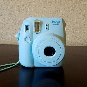 FujiFilm Instax Mini 8